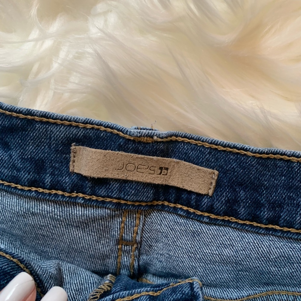 Joe’s Jean Short - Picture 3 of 5